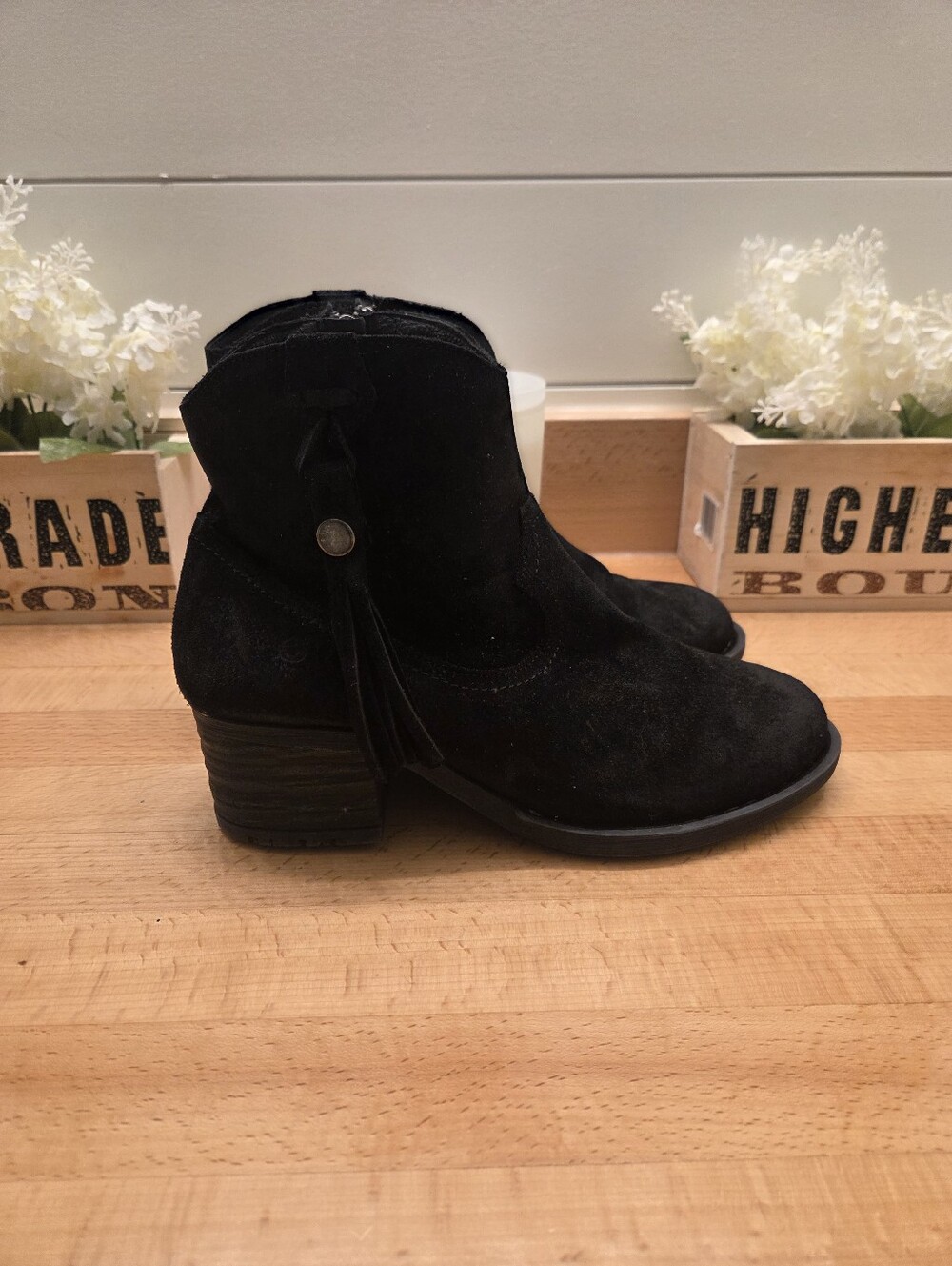 Born Alondra Black Suede Ankle Boots Women's Size 10